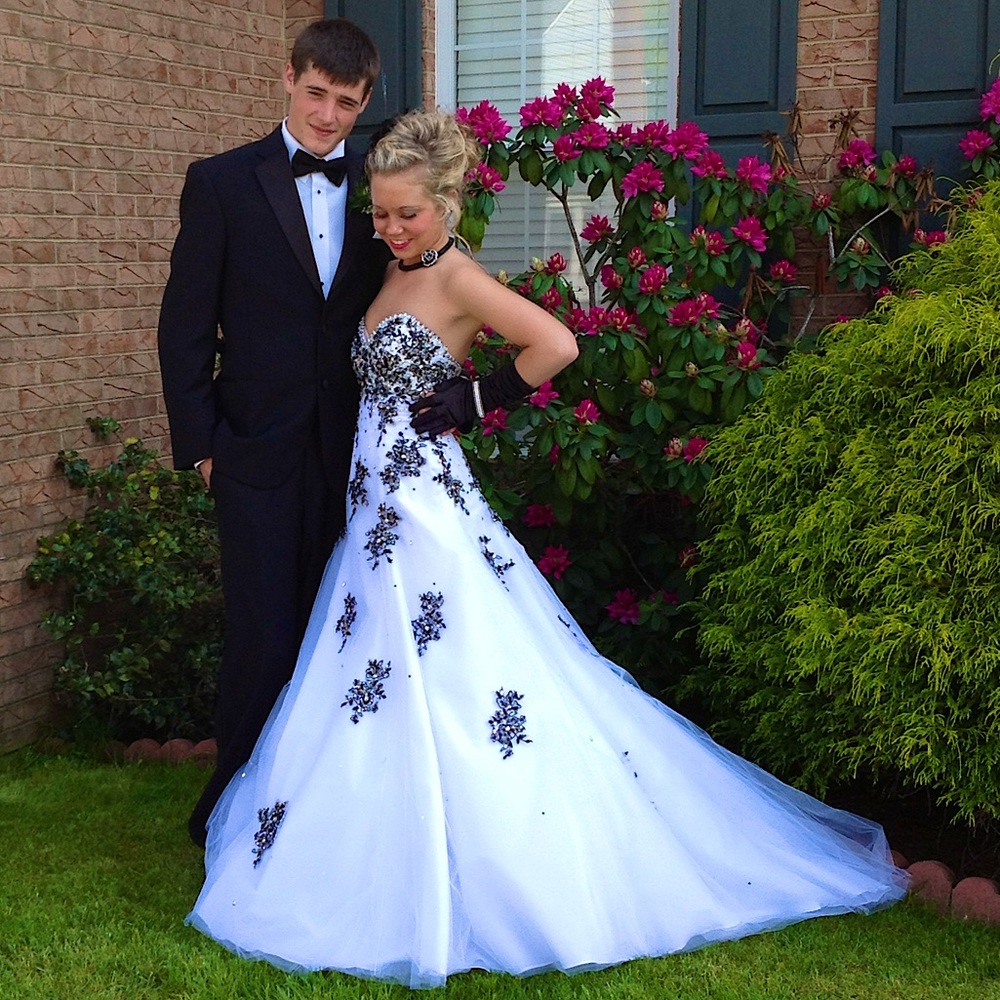 Prom Dress. Size 2. Black and White.